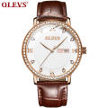 OLEVS Marque De Mode Sport Bracelet En Cuir Montre À Quartz Pour Garçon Hommes De Luxe Casual Étanche Fonction Date et Semaine Montre-Bracelet